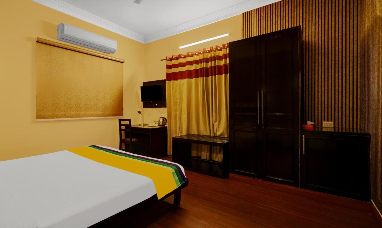 Itsy Hotels Connaught Mews Új-Delhi Kültér fotó